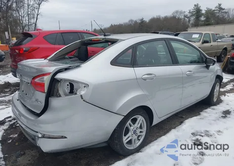 2019 Ford Fiesta Se z USA, uszkodzony, nr VIN 3FADP4BJ8KM156089